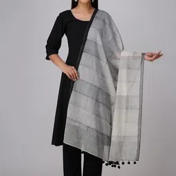 Banana Labs Haze Geometric Printed Cotton Dupatta-picture-0