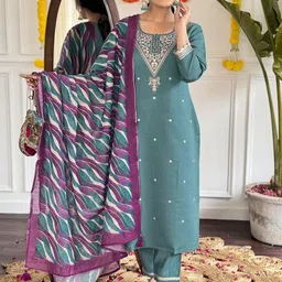 DIVASTRI Women Floral Embroidered Regular Kurta with Trousers & With Dupatta-image-67