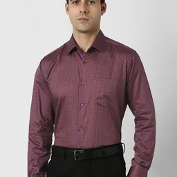Van Heusen Geometric Printed Spread Collar Pure Cotton Shirt-picture-27