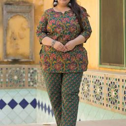 Lee Moda Printed Pure Cotton V-Neck Three Fourth Sleeves Tunic With Trouser Co-Ords-image-66