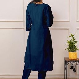 Siya Fashion Women Yoke Design Regular Thread Work Kurta with Trousers & With Dupatta-image-89