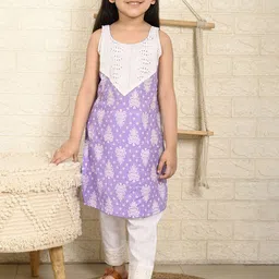 Here&Now X Kinder Kids Girls Floral Printed Regular Pure Cotton Kurta with Trousers-picture-55