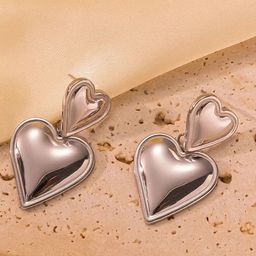 DIVASTRI Heart Shaped Studs Earrings-10