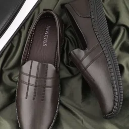 INVICTUS Men Round Toe Slip-On Sneakers-picture-19