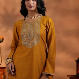 Libas Floral Embroidered Sequinned Dobby Weave Straight Kurta With Trousers & Dupatta image 5