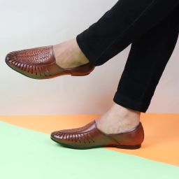 Laser Cut Design Ethnic Slip On Party Juttis and Mojaris For Men-image-74
