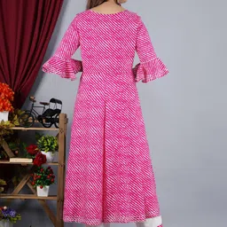 TOULIN Women Pink Leheriya Printed Layered Kurta with Trousers & With Dupatta image 4
