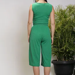 Sera Basics Top With Capri Co-Ords image 2