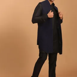 SHRESTHA BY VASTRAMAY Men Glitter Print Front Open Jacket With Solid Kurta And Trousers image 3