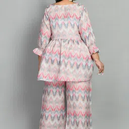 PrettyPlus by Desinoor.com Plus Size Abstract Printed Linen Kurti With Palazzos image 5