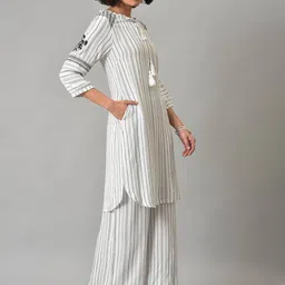 W Striped Print Rayon Co-Ord Kurta Set With Parallel Pant image 4