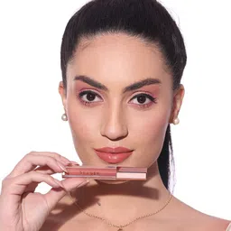Praush Luxe Non-Drying Lightweight Matte Liquid Lipstick 2.6 ml - Glow Getter image 2