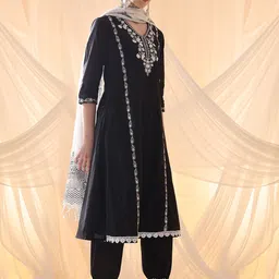 Anouk Floral Embroidered Thread Work Pure Cotton A-Line Kurta With Salwar & Dupatta image 5