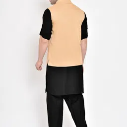 Hangup Men Solid Straight Kurta with Pyjamas & Nehru jacket image 3
