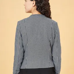 Annabelle by Pantaloons Checked Collarless Open Front Jacket image 4