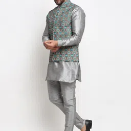Benstoke Men Grey Kurta with Pyjama & Nehru jacket Set image 4