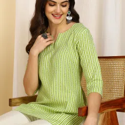Women Printed Cotton Blend Straight Kurta-image-69
