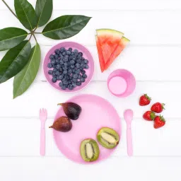 bobo&boo 5 Piece Children's Bamboo Dinnerware Set - Made from Bamboo, Non-Toxic, BPA-free, bio-degradable, Kids Mealtime Set for Healthy Infant Feeding, Great Gift for Baby Showers & Birthdays, FDA & LFGB approved image 5