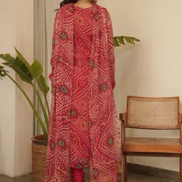 OneWe Bandhani Printed Regular Silk Chiffon Kurta with Churidar & Dupatta image 4