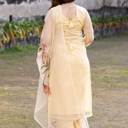 Ambraee Floral Printed Regular Kurta With Palazzos & Dupatta image 4