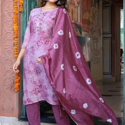 RANGREAL Women Floral Printed Regular Mirror Work Kurti with Pyjamas & With Dupatta image 4