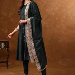 Anouk Green Round Neck A-Line Thread Work Kurta With Churidar & Dupatta image 4