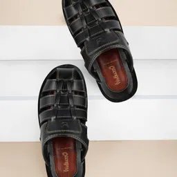 walkaroo Men Sandal-picture-28