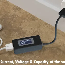 gadget hero's Digital Voltage Tester image 2