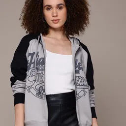 The Roadster Lifestyle Co. Typography Printed Front Open Sweatshirt-image-71