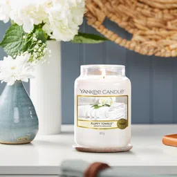 YANKEE CANDLE White Fluffy Towels Scented Candle-49