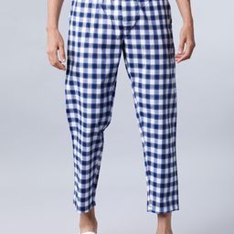 HIGHLANDER Men White & Navy Blue Checked Cropped Lounge Pants-picture-29
