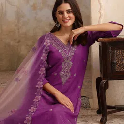 Sangria Women Embroidered Kurta Set-picture-46