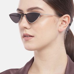 Voyage Unisex Black Cateye Sunglasses B80491MG3439-38