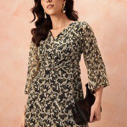 all about you Floral Print Twisted V-Neck A-Line Dress-image-32