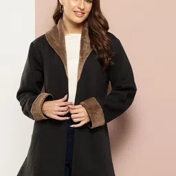 Qurvii Front-Open Pea Coat With Faux Fur Detail-4