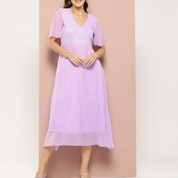 Qurvii Flared Sleeve Georgette A-Line Midi Dress-image-53