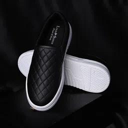 LOUIS STITCH Men Egptian Black Casual Slip-On Lightweight Sneakers-image-61