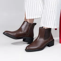 The Roadster Lifestyle Co Block-Heeled Chelsea Boots-18