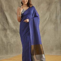 Salwar Studio Navy Cotton Woven Saree-image-27