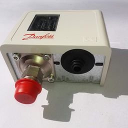 Generic Pressure Switch (Danfoss KP 35) - White, Diaphragm, Automatic, 1 Count image 1