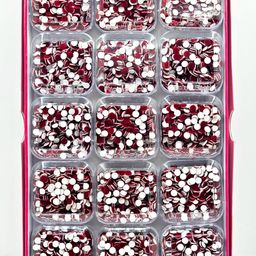 GNR Maroon Bindi Daily Use Simple Forehead Bindi For Women - Pack of 4 Boxes (Size : 4 mm Each) image 4