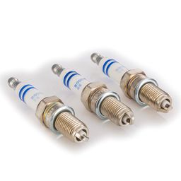 Bosch Spark Plug Set of 3_ 0242135808 - Type YR7DC |Compatible for Maruti Suzuki Alto - Non K10 image 1