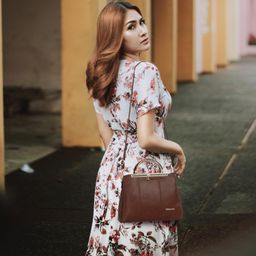 women marks Handbag and Shoulder Bag, Top Handle Satchel, and Spacious Zipper Compartment. image 3