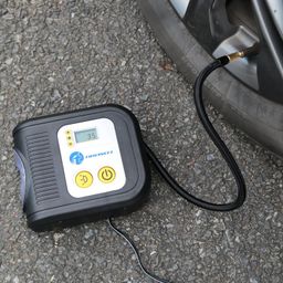 TIREWELL TW-7001 12V Digital Tyre Inflator Auto Cutoff Portable Air Compressor with LED Light and 3 Different Nozzle (TW-7001) image 3