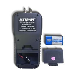 Metravi PM-05 Multifunction Differential Pressure Manometer measures negative, positive and differential pressure. Option for 11 measurement units image 3