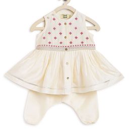 Tiber Taber Sleeveless Yoke Embroidered Frill Kurta With Footed Pyjama - Off White-picture-9