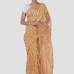 Kalakari India Yellow Printed Saree With Unstitched Blouse-image-8
