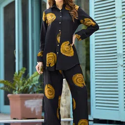 KALINI Printed Shirt With Trousers Co-Ords-image-27