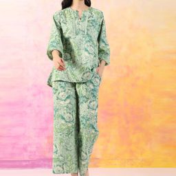 JISORA Green Floral Printed V-Neck Pure Cotton Top With Trousers-image-45