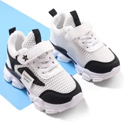 Cute Walk by Babyhug Sneaker with Velcro Closure - Black-picture-13